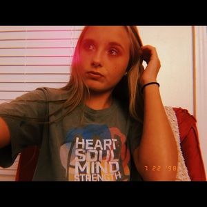 Meet your Posher, Avery